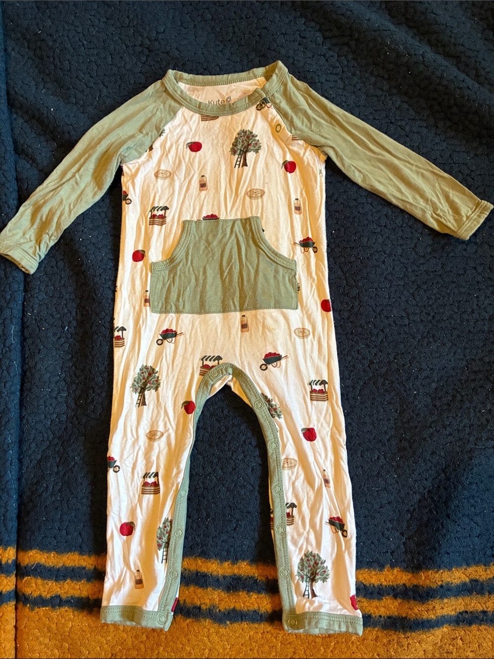 Kyte BABY Cream Romper with Sage Green Sleeves and Pocket